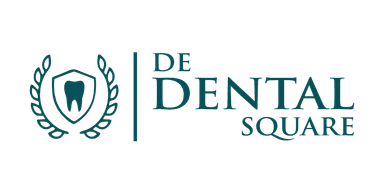 De Dental Square Logo